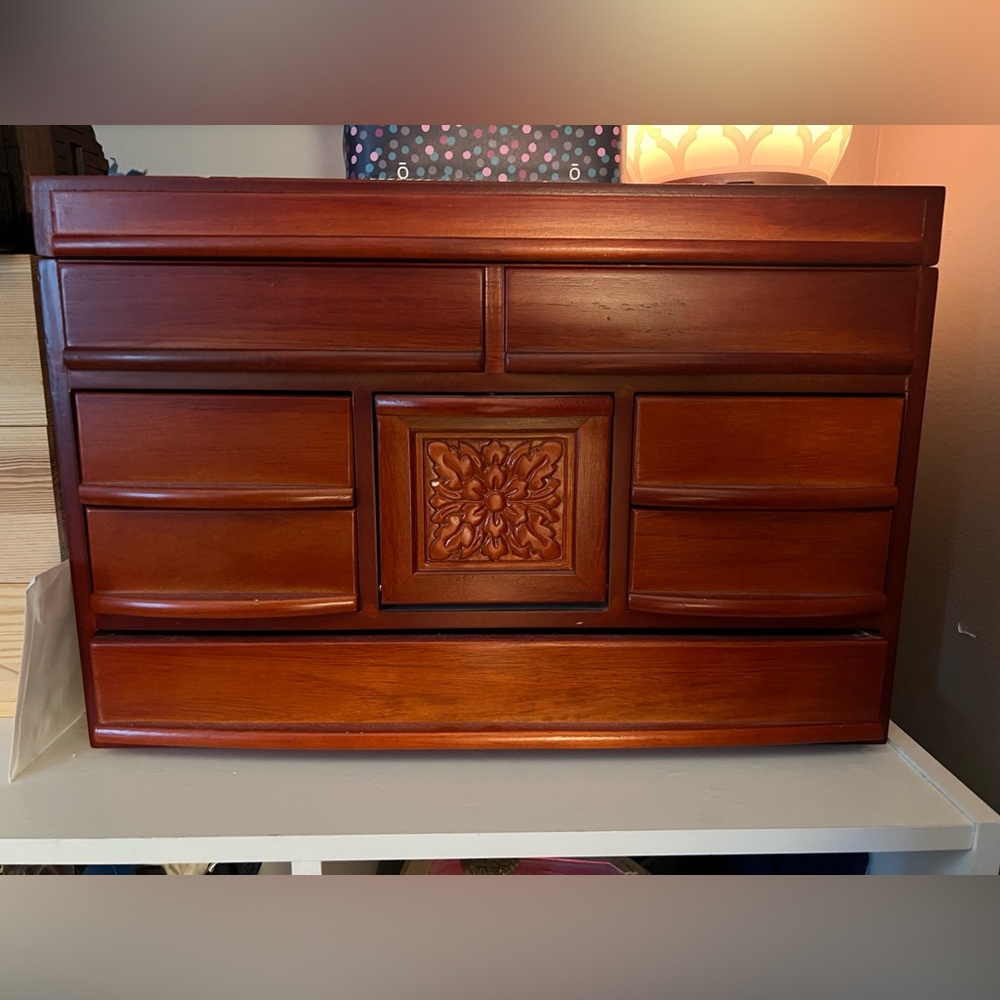 Elegant Wooden Jewelry Organizer
